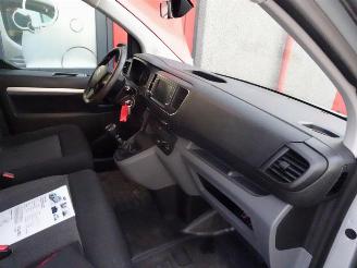 Citroën Jumpy 2.0 BlueHDI 120 Business XL DC S&S 6 pers picture 17