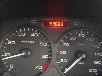 Peugeot Partner 170C 1.4 Avantage unieke benzine uitvoering !!!!!!!! picture 10