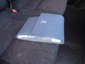 Peugeot Boxer 333 2.2 BlueHDi 165 L3H2 Premium 3 zits navi airco camera 2500 kg trekhaakgewicht picture 20