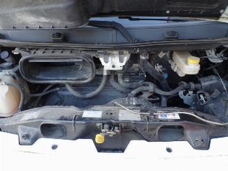 Peugeot Boxer 330 2.2 HDI L2H2 Profit+ picture 24