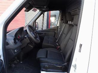 Mercedes Sprinter 314 2.2 CDI L2H2 DC 3zits airco picture 11
