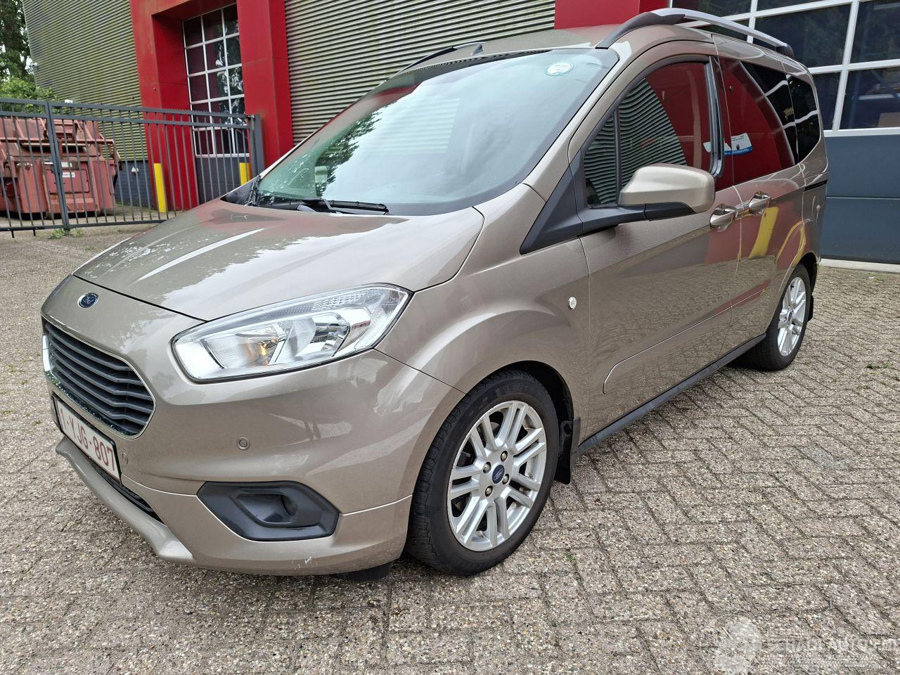 Ford Tourneo Courier 