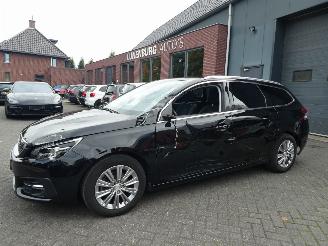 Auto incidentate Peugeot 308 SW 1.2 96KW Blue Lease Premium PANORAMA CLIMA NAVI 2020/4