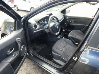 Renault Clio 1.2 TCE Sélection Business picture 2