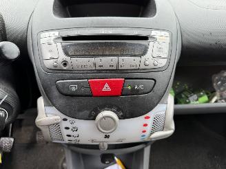 Toyota Aygo 1.0-12V Cool  AIRCO Hatchback 5-dr. picture 5