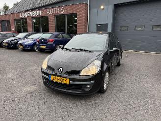  Renault Clio 1.2 TCE Collection  AIRCO Hatchback 3-dr. 2009/3