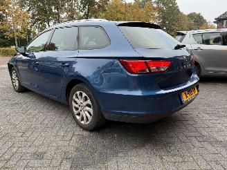 skadebil auto Seat Leon 1.4 EcoTSI  AUTOMAAT 2015/10