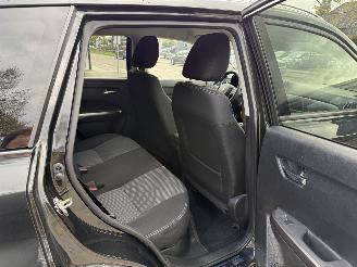 Suzuki Vitara 1.4 Boosterjet Select Smart Hybrid picture 14