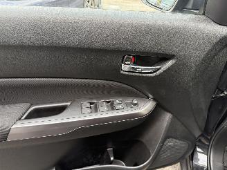 Suzuki Vitara 1.4 Boosterjet Select Smart Hybrid picture 17