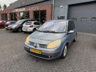skadebil auto Renault Scenic 2.0-16V Expression Comfort 2004/11