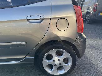 Kia Picanto 1.1 Fifteen  AIRCO Hatchback 5-dr. picture 23