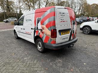 krockskadad bil auto Volkswagen Caddy maxi 2.0 TDI L2H1 BMT Maxi Comfortline. 2017/4