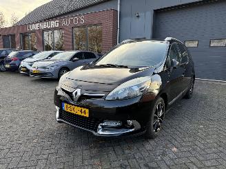 Avarii autoturisme Renault Scenic 1.2 TCe Bose (MPV 5-dr.) 2013/11
