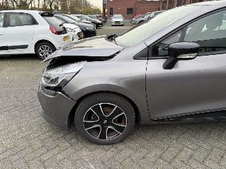 Renault Clio 0.9 TCe Authentique  Hatchback 5-dr. picture 37