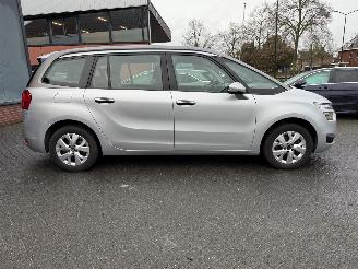 Citroën C4-picasso 1.2 PureTech Tendance 7 PERSOONS picture 8