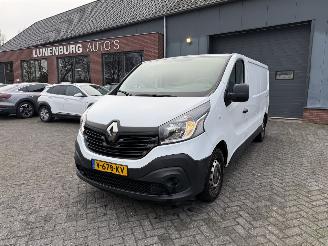 damaged commercial vehicles Renault Trafic 1.6 dCi T29 L2H1 Luxe Energy 120pk 2018/1