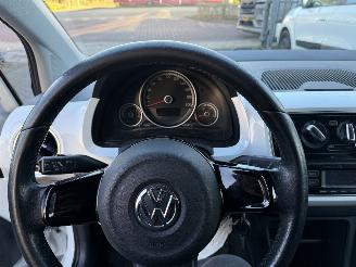 Volkswagen Up! 1.0 high up! BlueMotion picture 21