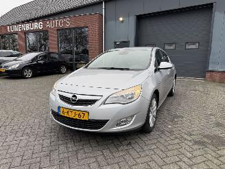 Coche accidentado Opel Astra 1.4 Turbo Cosmo (Hatchback 5-dr.) 2012/6