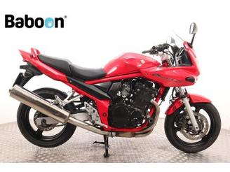 krockskadad bil motor Suzuki  GSF 650 SA Bandit 2007/3