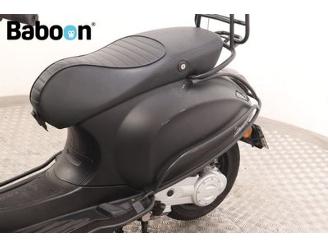 Vespa  Sprint Notte 45KM picture 15