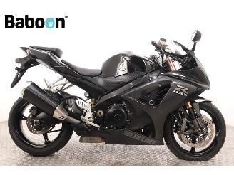 krockskadad bil motor Suzuki GSX-R 1000  2011/2