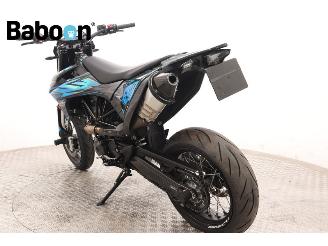 KTM 690 SMC -R picture 6