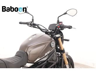 Benelli  Leoncino 800 picture 10