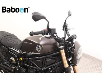 Benelli  Leoncino 800 picture 12