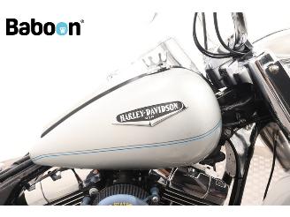 Harley-Davidson  FLHRCI Road King Classic picture 11