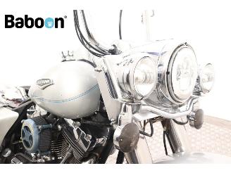 Harley-Davidson  FLHRCI Road King Classic picture 9