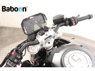 BMW F 900 R Triple Black picture 23