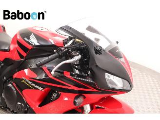 Honda CBR 1000 RR Fireblade picture 13