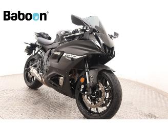 Yamaha  YZF- R7 picture 2