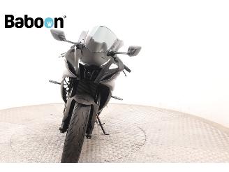 Yamaha  YZF- R7 picture 3
