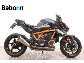 krockskadad bil motor KTM 1290 Super Duke R ABS 2020/5