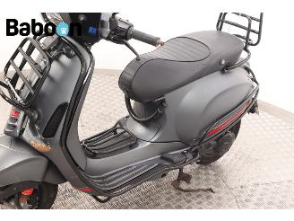 Vespa  Sprint 25KM picture 19