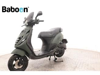 Piaggio  Zip 45KM picture 4