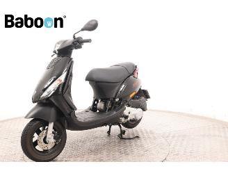 Piaggio  Zip 45KM picture 4