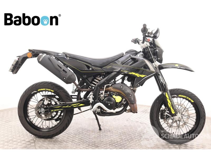 Rieju  MRT 5 Black Series Yellow 45KM