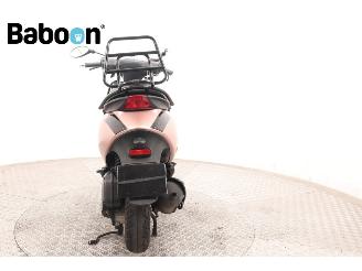 Piaggio  Zip 45KM picture 7
