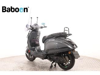 Vespa  Sprint 45KM picture 6
