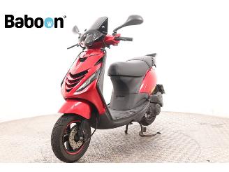 Piaggio  Zip 45KM picture 4