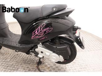 Piaggio  Zip 45KM picture 15
