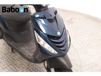Piaggio  Zip 25KM picture 14