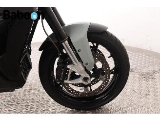 BMW S 1000 XR  picture 11