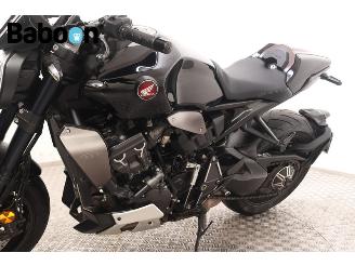 Honda CB 1000 R picture 21