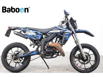 dañado ciclomotor Rieju  MRT 50 SM 45KM 2020/2