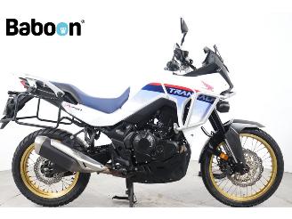 krockskadad bil motor Honda  XL 750 Transalp 2024/2