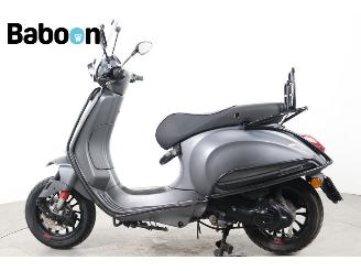 Vespa  Sprint 45KM picture 5