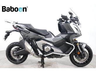 skadebil motor Honda  X-ADV 2023/7